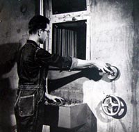 Manipulating radioactive bricks