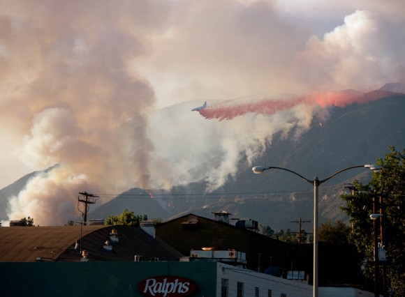 Ed-Honowitz-Altadena8.29.09 Photo of DC-10 holding the line in Altadena