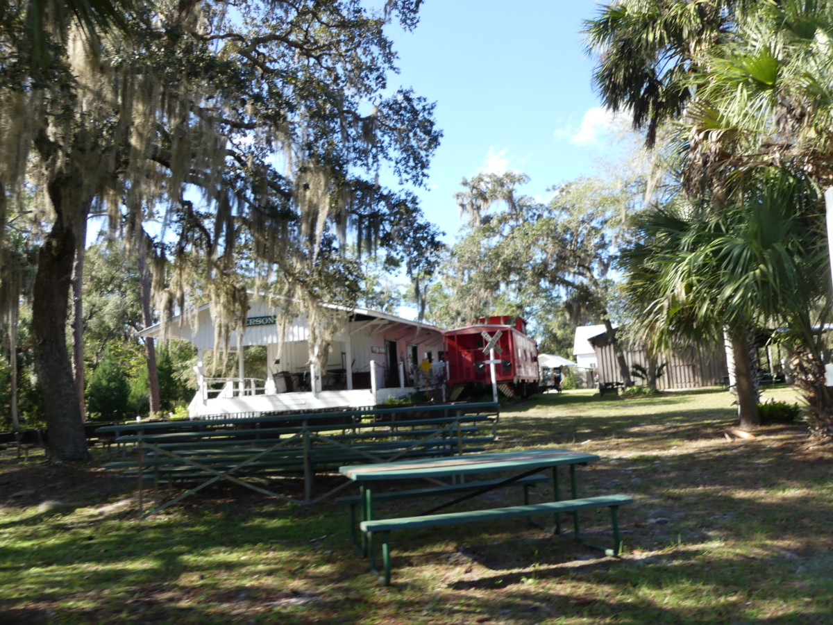 Train station at Barberville Pioneer Village