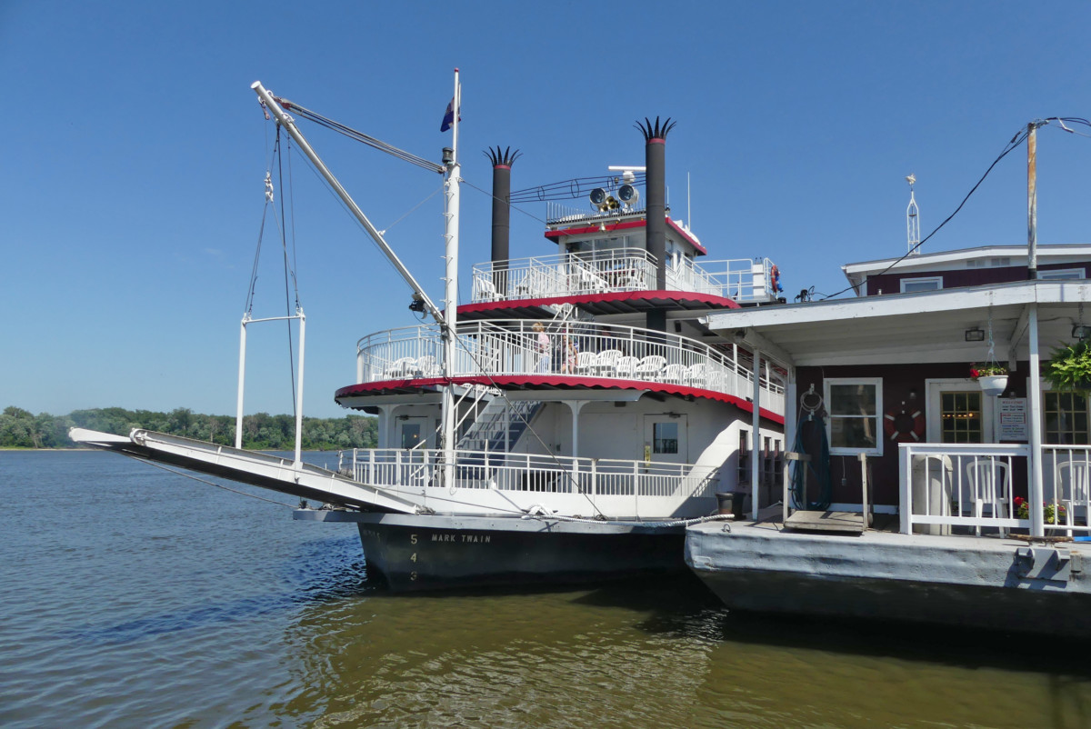 Mark Twain Riverboat