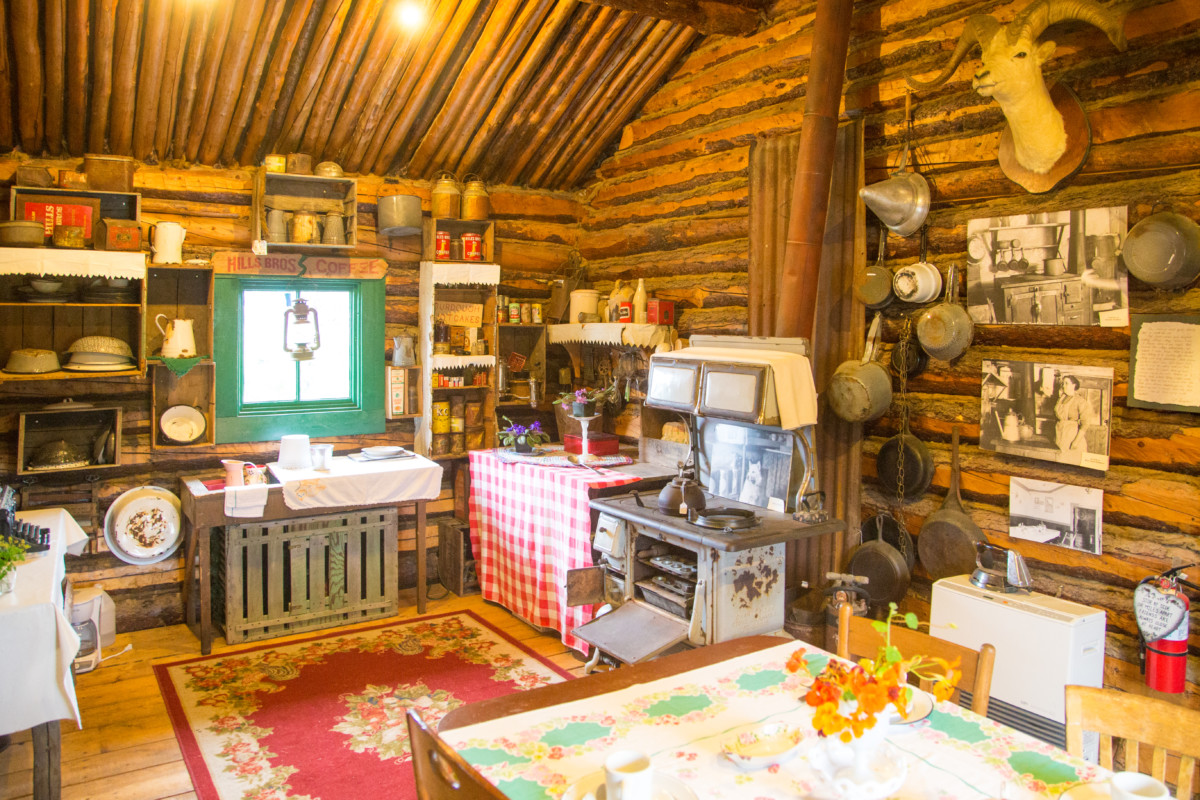 Sullivan Roadhouse Historical Museum