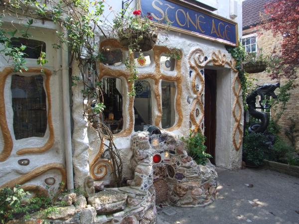 Glastonbury style shopping.