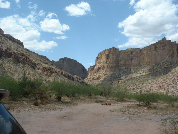 As you head west you'll see rock formations reminiscent of northern Arizona/ southern Utah.