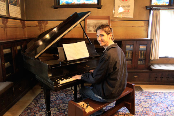 In the Riordan Mansion, they had old pianos inside. As a long-time pianist, I was enthralled to have the privelege of playing on their 1904 Steinway, the only thing in the mansion that anyone was allowed to touch. (This one in the pic is a different piano in the museum.)