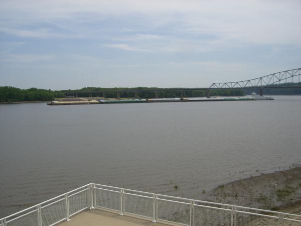 I could not estimate the length of this barge... but it was LONG!