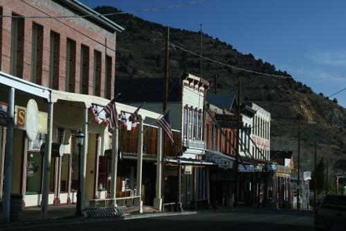 C Street (the main street through town) is deserted before 9:00 AM.