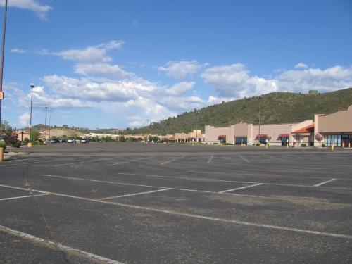 This is the half-deserted shopping center off AZ-69 in Prescott.