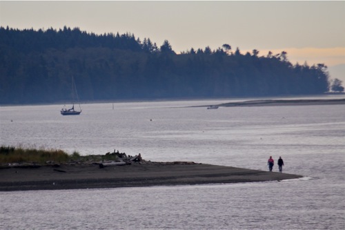 Rounding the tiny peninsulas on the way to BC, Canada