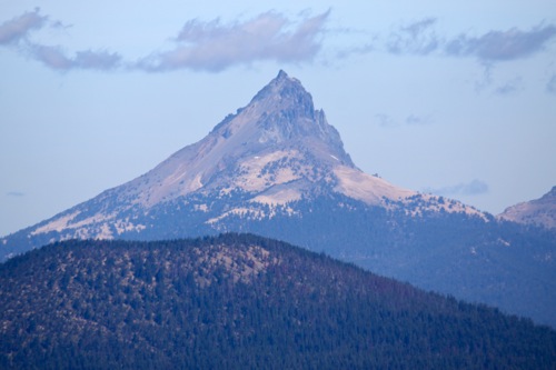 A view of Mount Thielsen from Crater Lake National Park