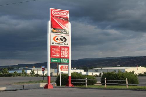 After paying $4.099 per gallon at the least expensive station in California, $3.469 looked dirt cheap! It was as low as $3.369 in Grand Junction at the lower-priced places.