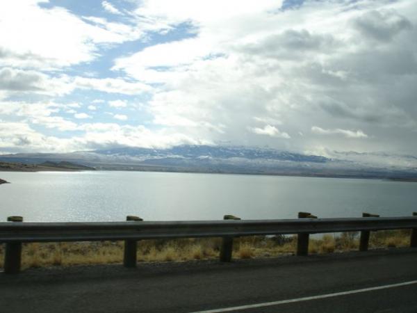 Passing by the Buffalo Bill reservoir