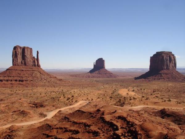 I know for sure that none of you have ever seen this picture of Monument Valley, AZ, before. Ever.