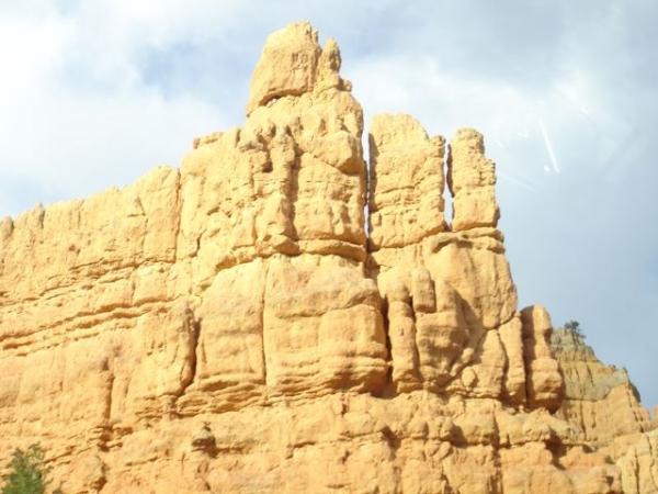 As we left Zion and headed towards Bryce on Hwy 12, the familiar-looking columns of Utah started getting more prominent by the mile