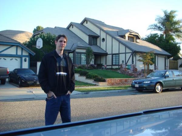 Why would my first stop be at this house in Simi Valley, CA? If the house looks familiar, it should. It was the one used in the first Poltergeist movie in 1982. It's one of my favorite movies since I was a youngin', so I had to come check it out.