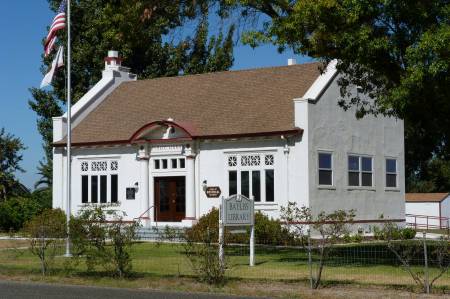 Library, Bayliss, California