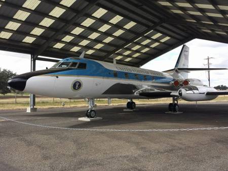10_Airforce_One_Half