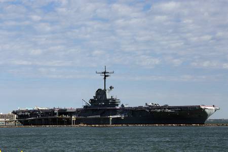 15_USS_Lexington