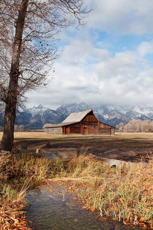 2_Moulton_Barn