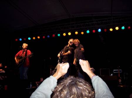 haley Id at a folk fest/