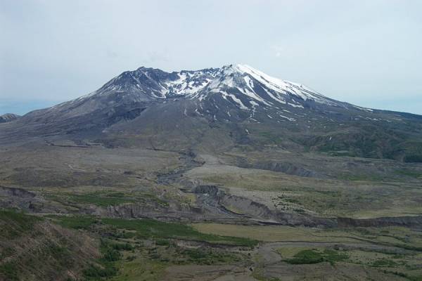 Mount St Helens from the Johnston Overlook