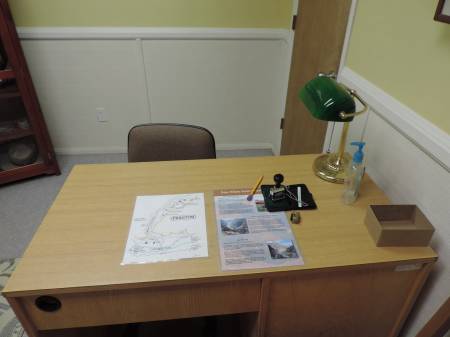 Phantom Ranch - ranger desk