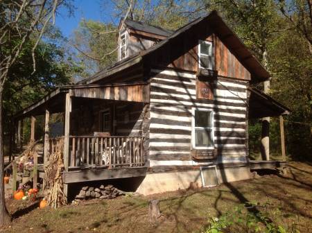 Guest cabin