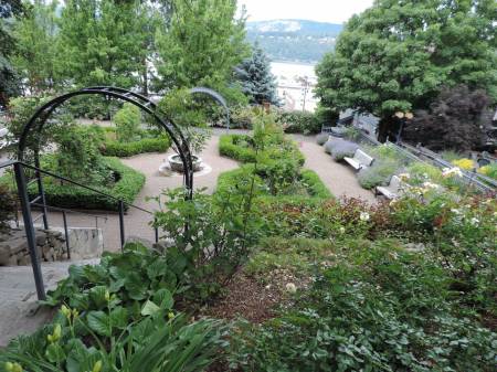 Hood River Secret Garden