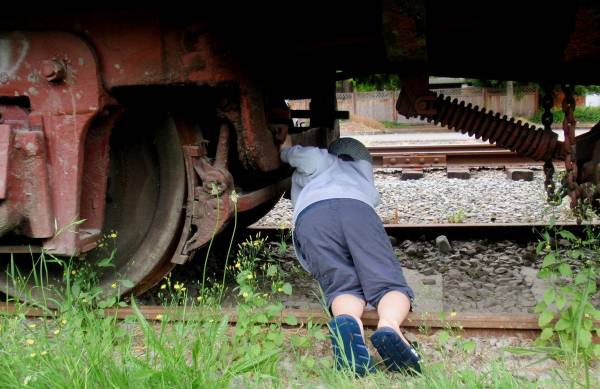 A train enthusiast gets a closer view