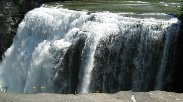 The Brink of Middle Falls