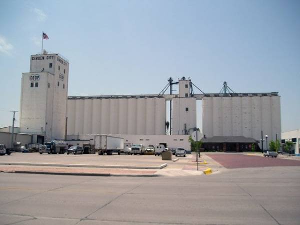 Elevator in Garden City, KS