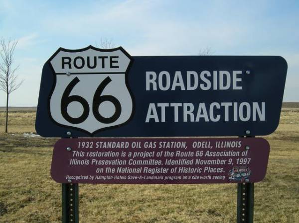 Route 66 Roadside Attraction: Standard Oil Station