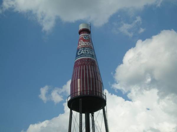 World's Largest Catsup Bottle