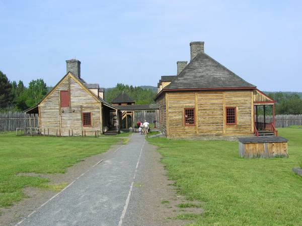 Kitchen (L) and Great Hall (R)