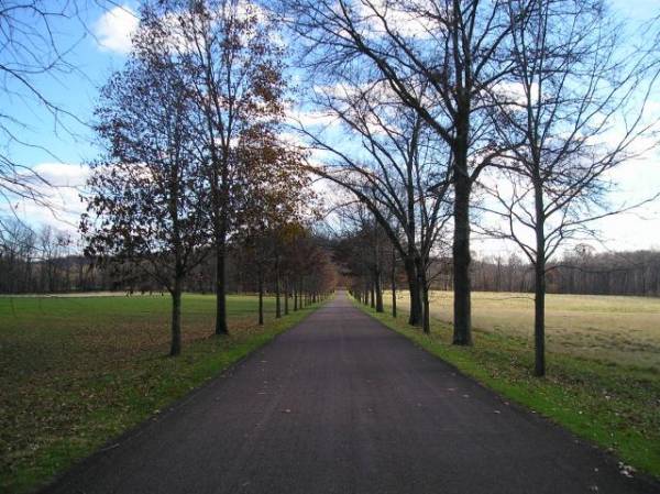 Driveway to Friendship Hill in Pennsylvania