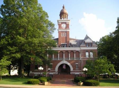 Courthouse in Paris, Tennessee