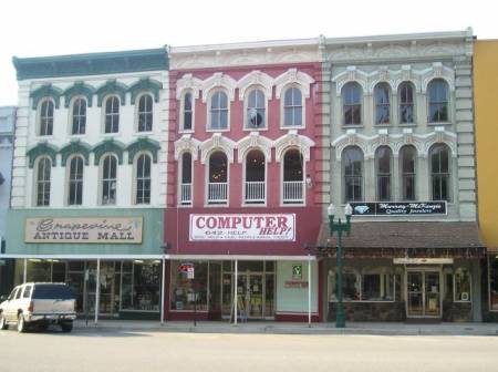 Downtown in Paris, Tennessee