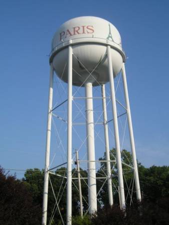 Paris Watertower in Paris, Tennessee