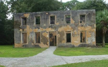 ruins