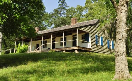 Historic Mount Locust Inn