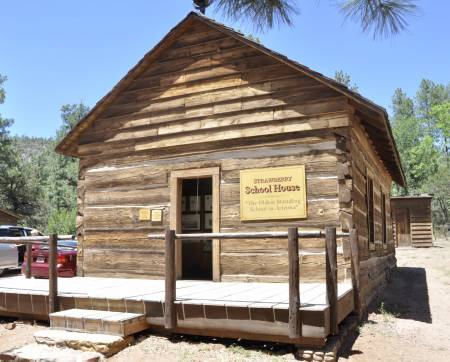 Historic Strawberry Schoolhouse