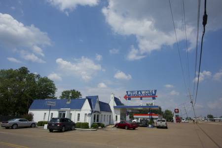 Blue and White Restaurant, Tunica