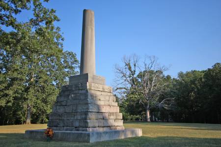 Meriwether Lewis Memorial, Natchez Trace