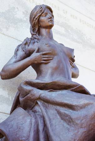 Mother Iowa, Des Moines