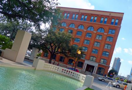 Sixth Floor Museum, Dealey Plaza