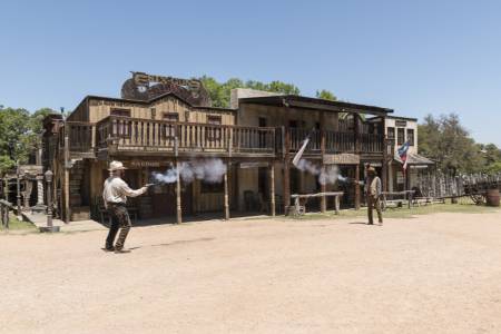 outlaw shootout