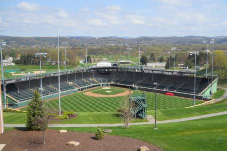 13_-_Howard_Lamade_Stadium