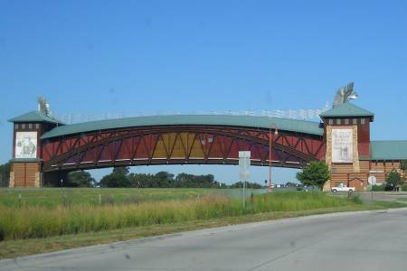 17_-_The_Archway_at_North_Platte