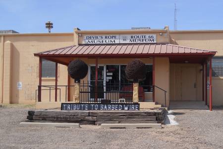 20-Devil_s_Rope_Museum_in_McLean
