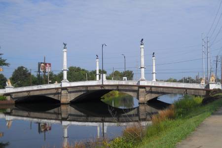 butt bridge