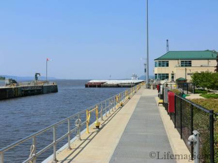 Lock 8 - barge